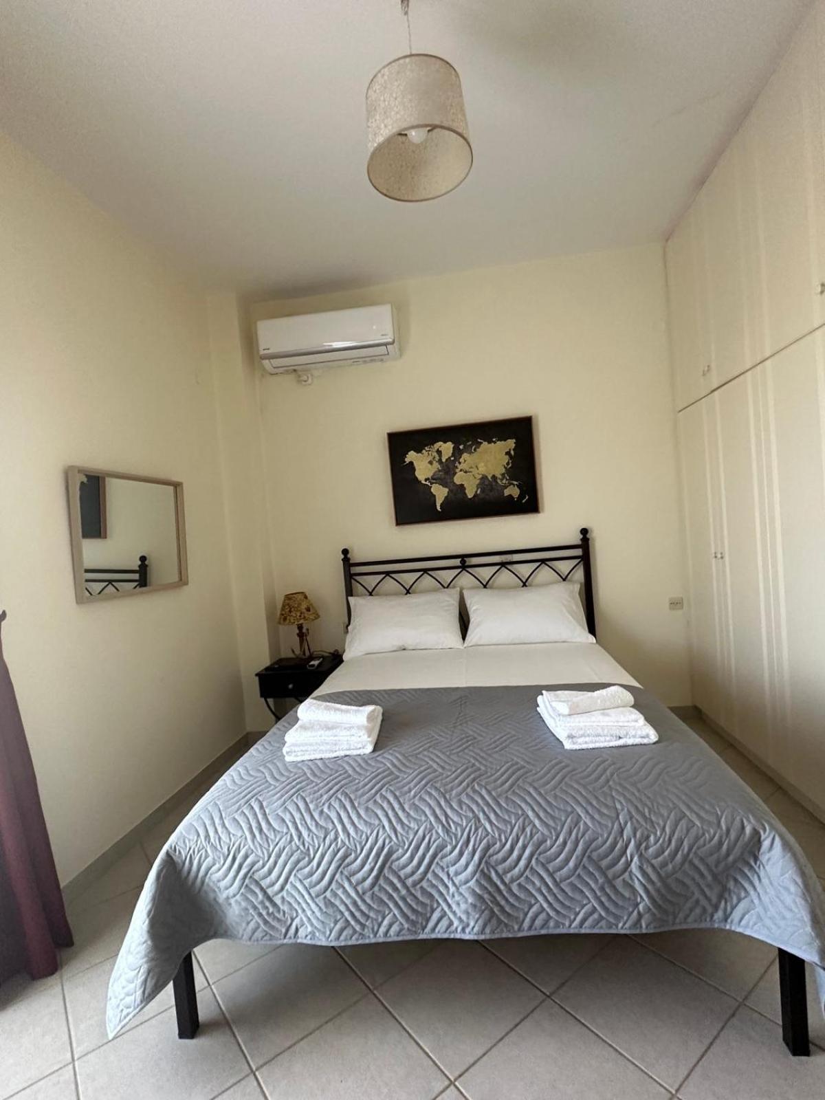 Casa Blanca II Apartment Pyrgos Dirou Ngoại thất bức ảnh